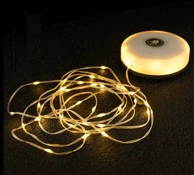 Powerful LED camping lamp with long-lasting battery - Image 7